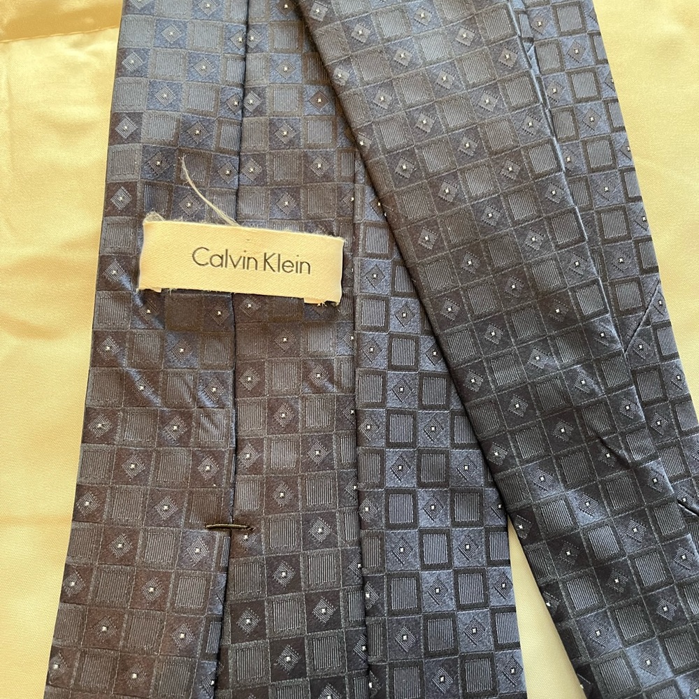 Calvin klein tie